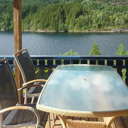 10 Person In Bygstad-by Traum *