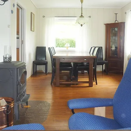 10 Person In Bygstad-by Traum Casa de Férias