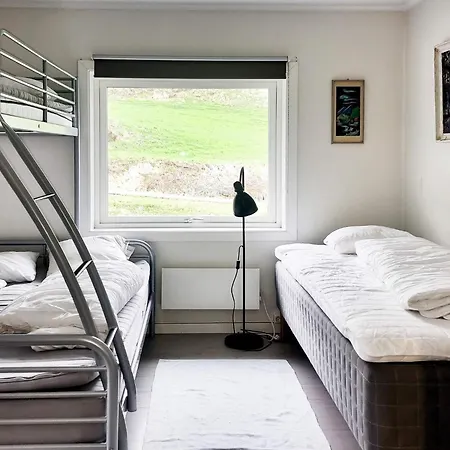 10 Person In Bygstad-by Traum Casa de Férias
