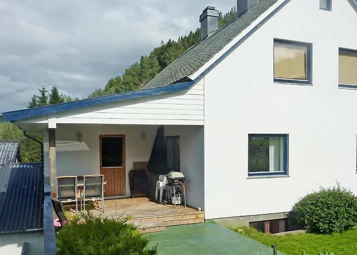 10 Person In Bygstad-by Traum Ferienhaus *