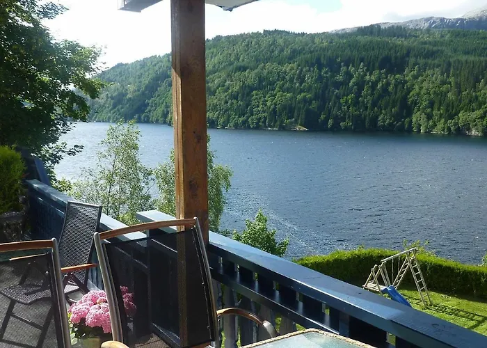 10 Person In Bygstad-by Traum Semesterbostad Bygstad