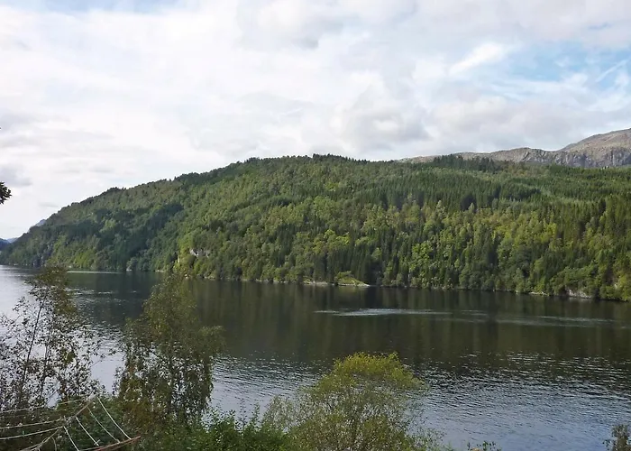 10 Person In Bygstad-by Traum * Bygstad