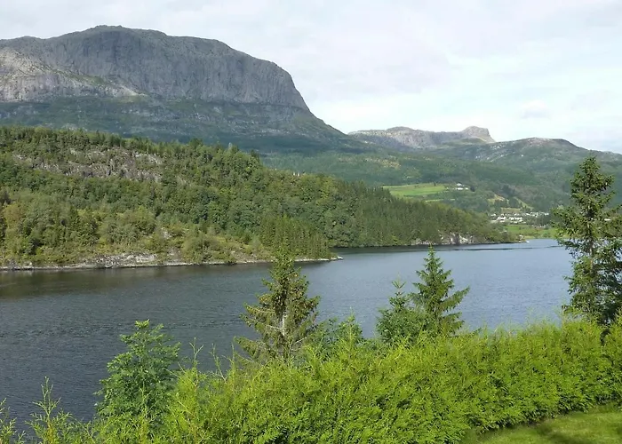 10 Person In Bygstad-by Traum * Bygstad