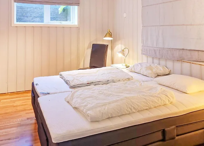 Дом отдыха 10 Person In Bygstad-by Traum *