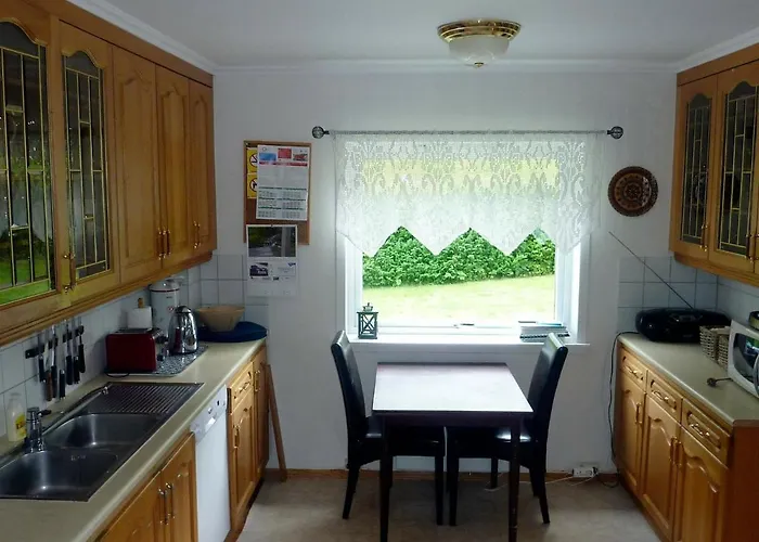 度假居 10 Person In Bygstad-by Traum Bygstad